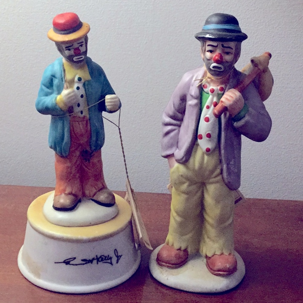 Pair of Emmitt Kelly figurines